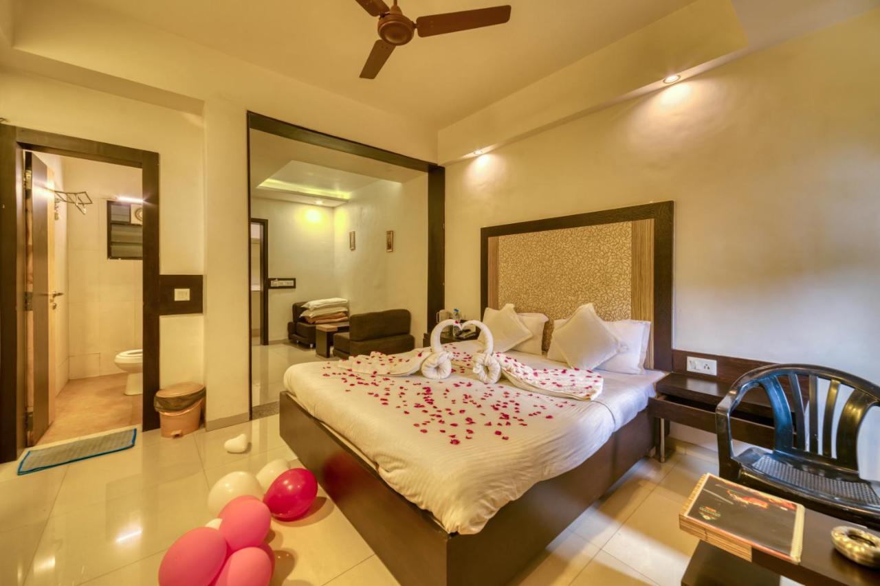Hotel Ashwin Igatpuri, Pure Veg & Jain Food Εξωτερικό φωτογραφία