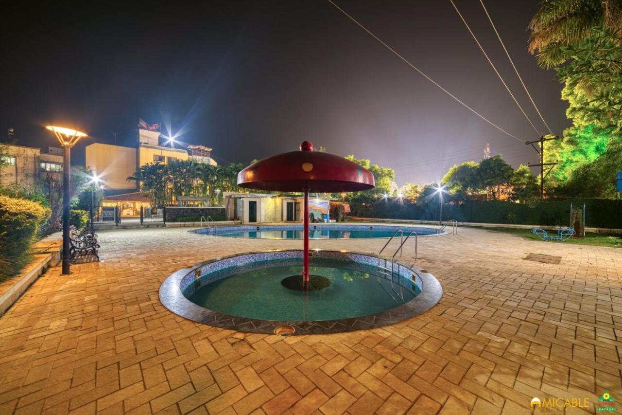 Hotel Ashwin Igatpuri, Pure Veg & Jain Food Εξωτερικό φωτογραφία