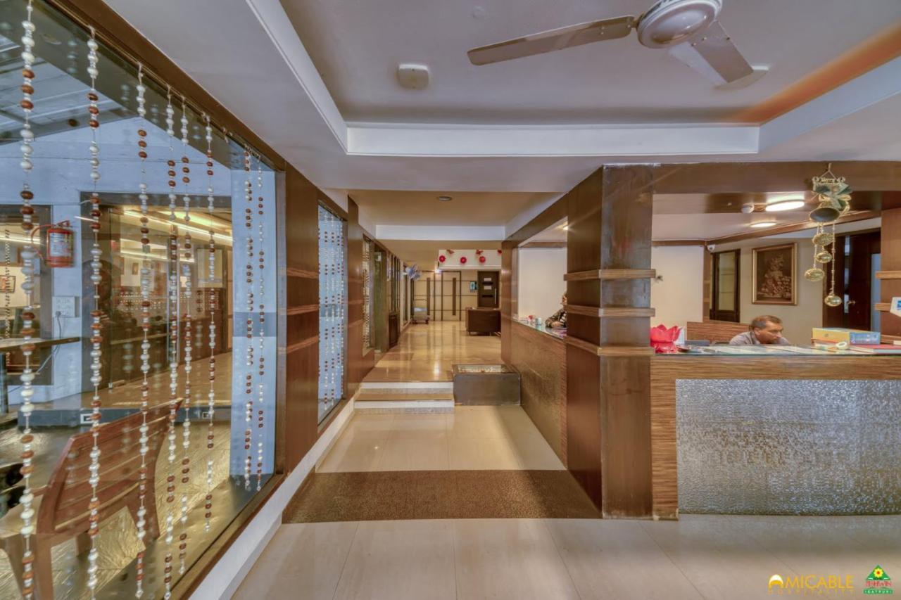 Hotel Ashwin Igatpuri, Pure Veg & Jain Food Εξωτερικό φωτογραφία