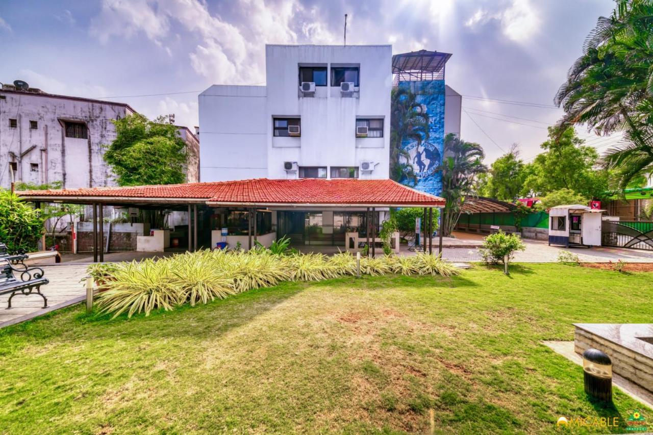 Hotel Ashwin Igatpuri, Pure Veg & Jain Food Εξωτερικό φωτογραφία